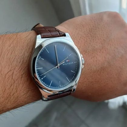 ➡️ Relógio Tommy Hilfiger