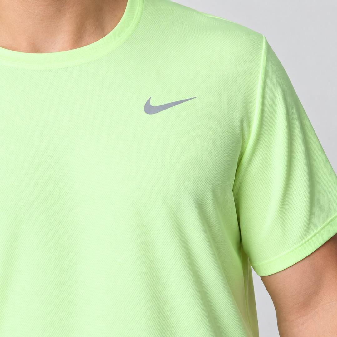 ➡️ Camiseta Nike Dri-fit Uv Miller Masculina
