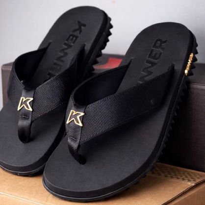 ➡️ Chinelo Kenner Kivah