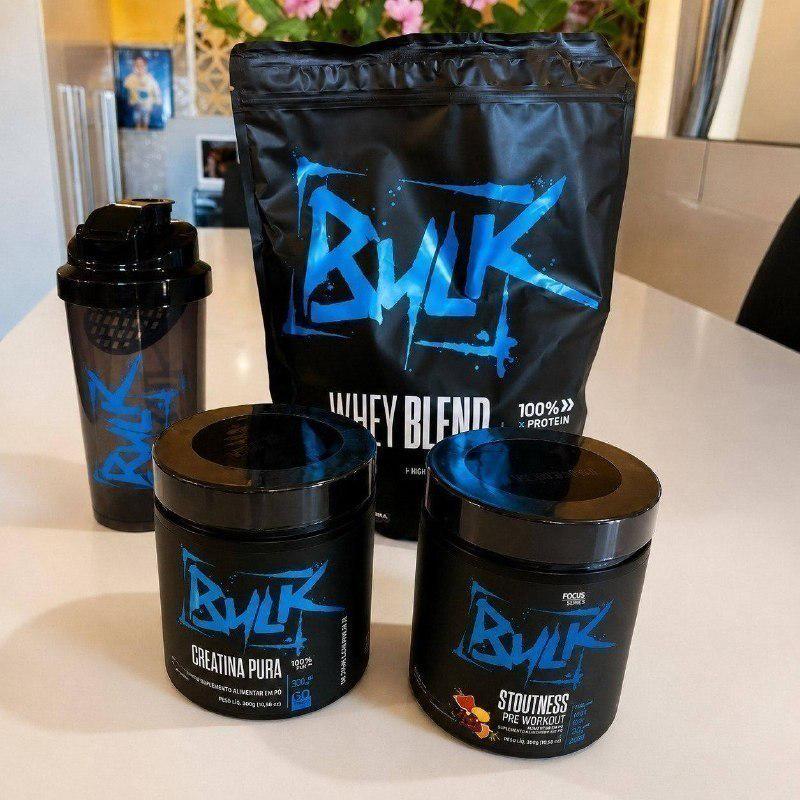 ➡️ Kit Whey Protein 900g + Creatina Monohidratada 300g + Pré Treino Stoutness 300g + Shaker 600ml - Bulk Nutrition
