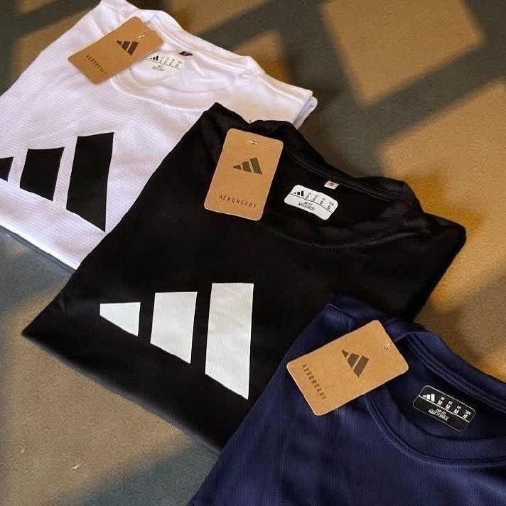 ➡️ Camiseta Essentials Feminina Adidas