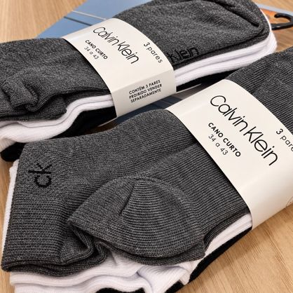 ➡️ Kit com 3 Pares Meias Calvin Klein Cano Curto
