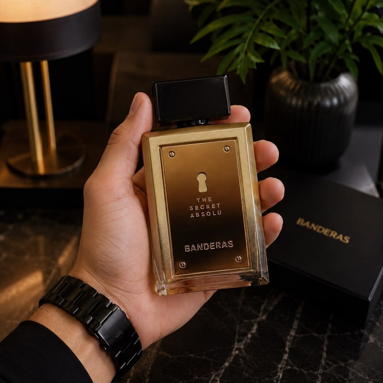 O SEGREDO FOI REVELADO, inspirado no ysl y