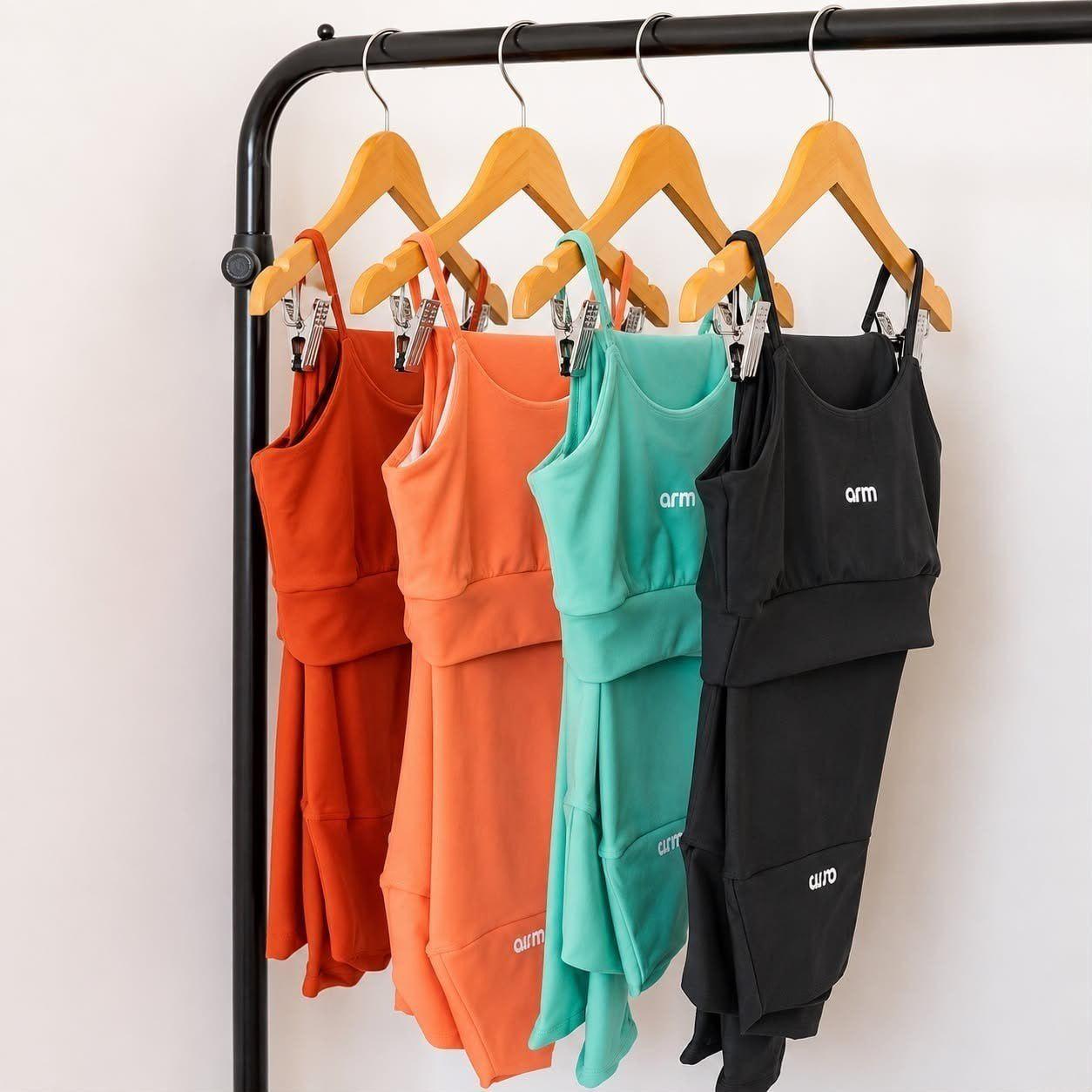 ➡️ Conjunto Feminino Fitness Top + Legging Bolso Lateral - Arm (2 Cores)