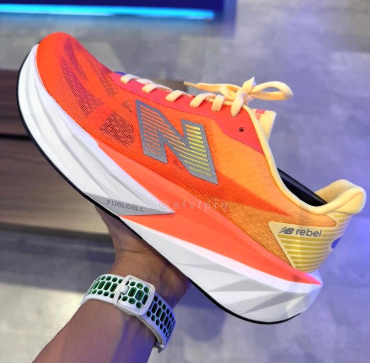 🚚 New Balance Fuelcell Rebel V5 Masculino (12 Cores)
