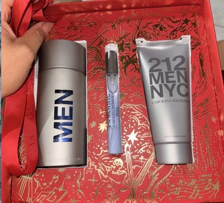 ➡️ Conjunto 212 NYC Men Carolina Herrera (Perfume EDT 100ml + Pós-Barba 100ml + Mini 10ml)