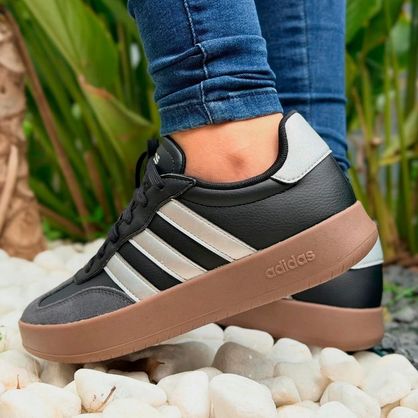 ➡️ Tênis Adidas Barreda