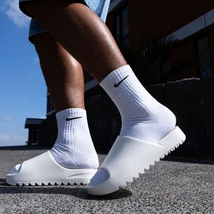 ➡️ Chinelo Nuvem Slide Retro (5 cores)
